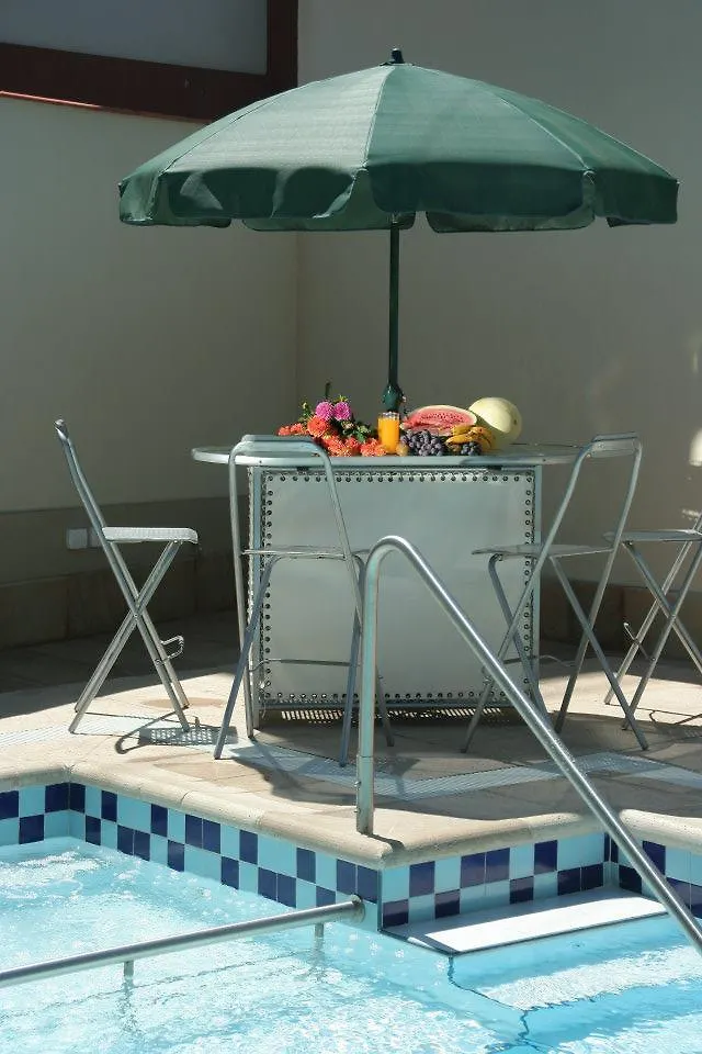 Hotel Provincial Mendoza 3*,  Argentina